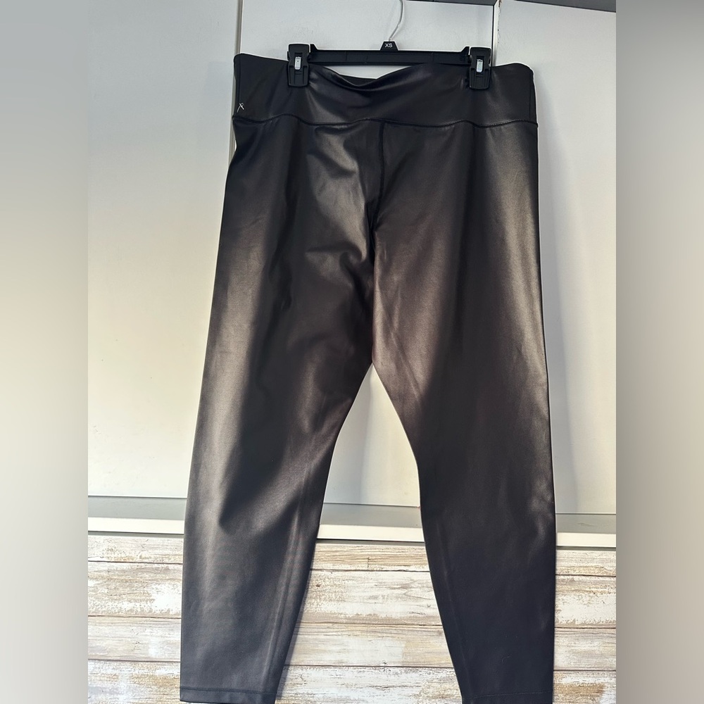 🖤 INC High Rise Faux Leather Leggings 2X Plus Compression Shine